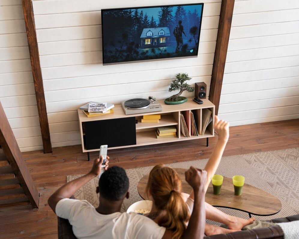 25 Modern TV Wall Shelving Ideas For Small Spaces